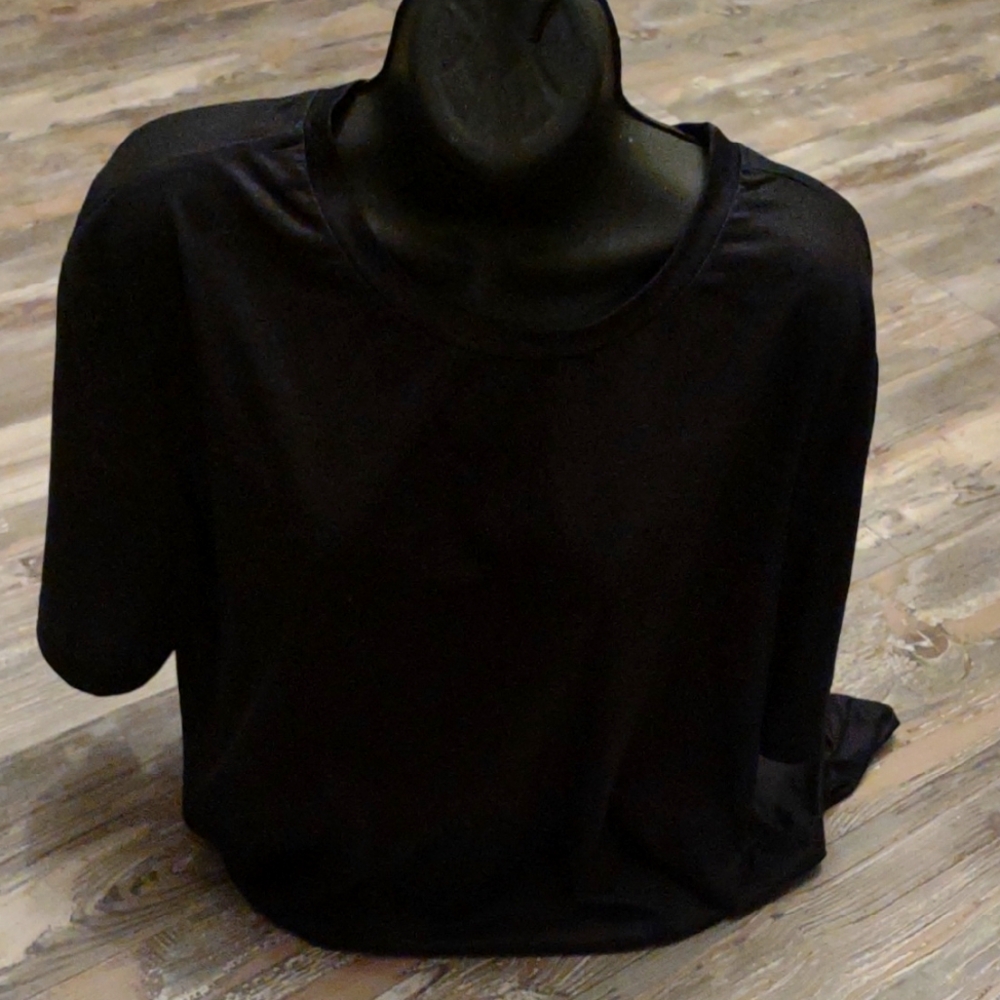New Classic Black Women's Top, Size XL